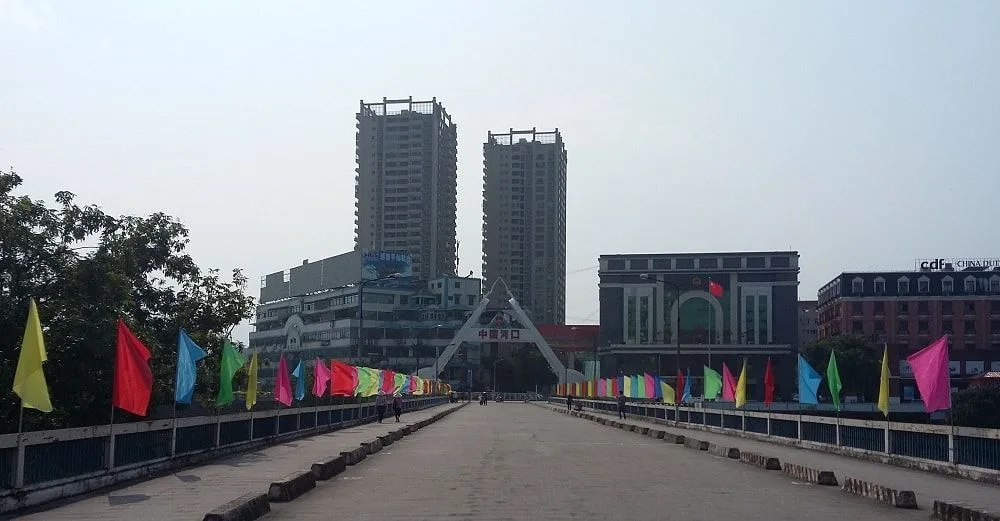 Paso de Lao Cai entre China y Vietnam
