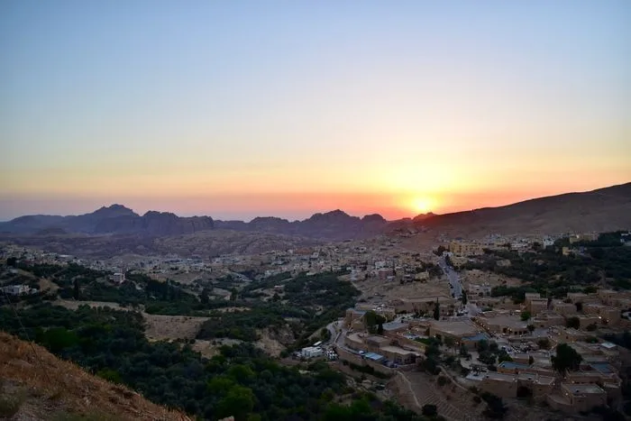 Petra view cafe,, desde donde hay unas vistas del pueblo de Wadi Musa y las montañas donde se esconde Petra.