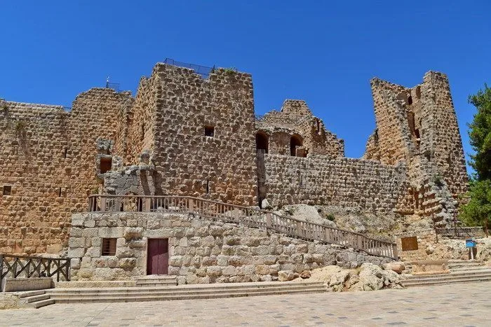 Vista exterior del castillo de Aljoun en Jordania. 
