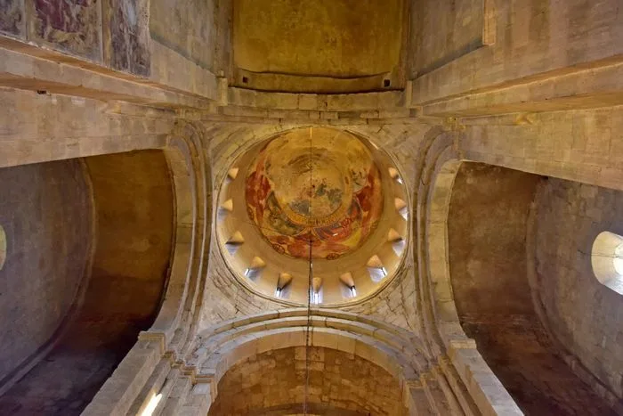Interior de la Catedral de Svetitsjoveli