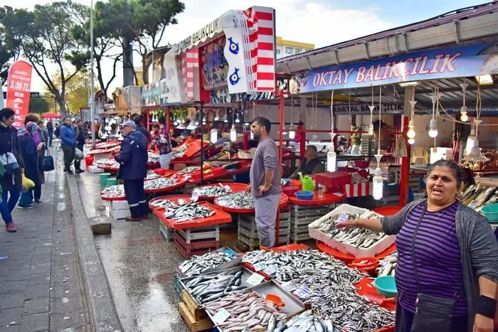 Vendedores de pescado en Çanakkale