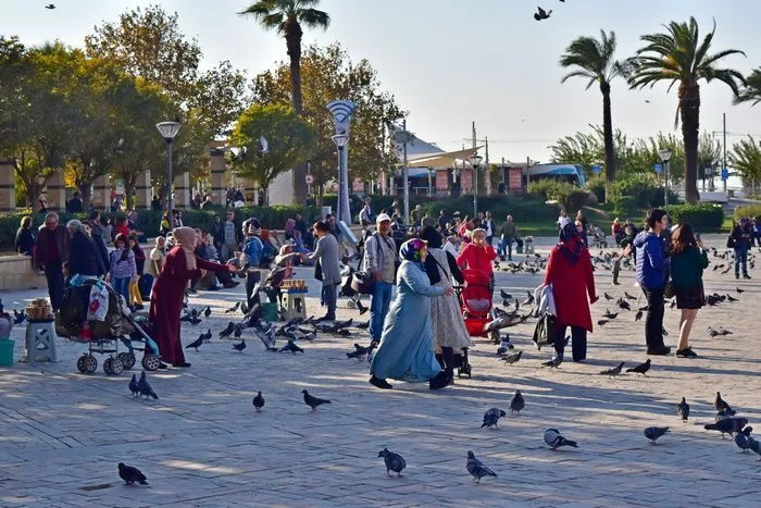 Ambiente en la plaza Konak