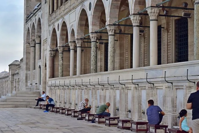 Abluciones en la mezquita Süleymaniye
