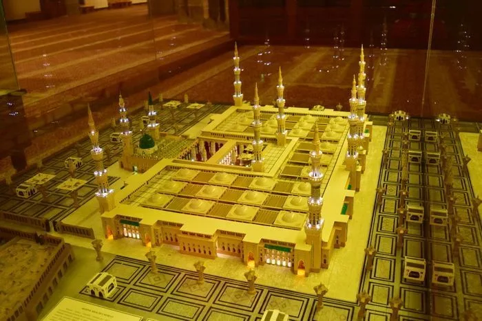 Maqueta de mezquita Al Masjid an-Nabawi en Medina