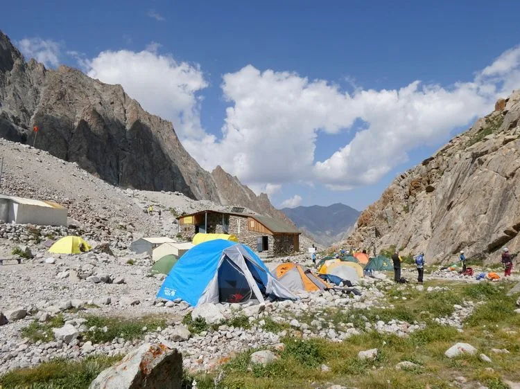 Racek Camp en el parque nacional de Ala Archa