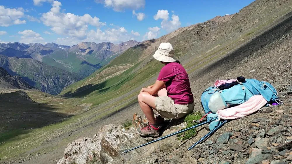 Descansando antes de llegar a nuestro primer paso a 4000m