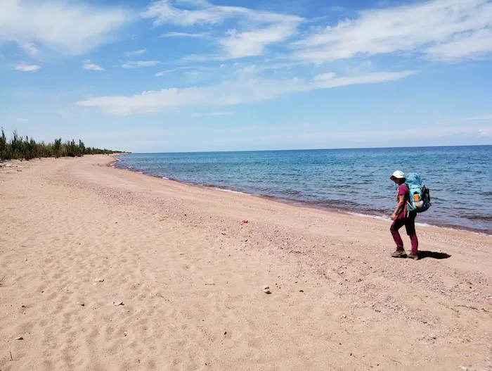 Playa de la orilla sur de Issyk Kul