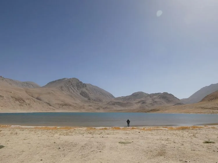 Lago salado entre Alichur y el valle de Wakhan