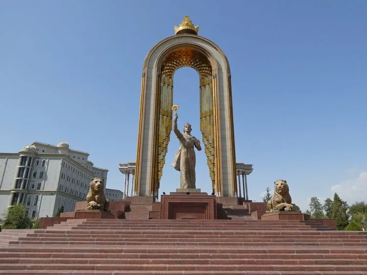 Monumento Ismail Samani