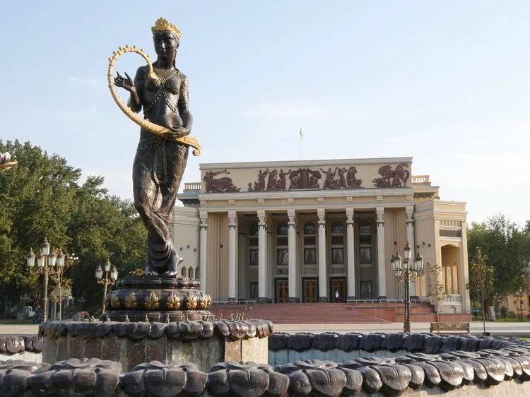 Teatro Kamoli Khujand
