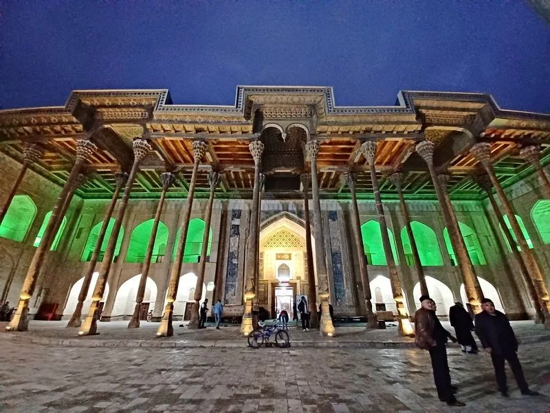 Mezquita Bolo Hauz