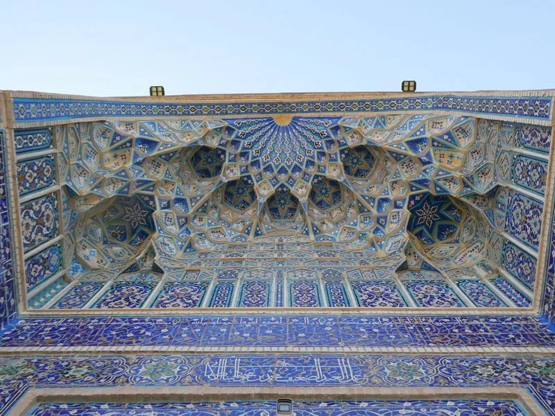 Finos mocárabes en el Mausoleo Gur-e-Amir